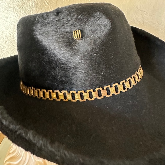 EXQUISITE VINTAGE DESIGNER YVES ST. LAURENT BLACK FUR FELT FEDORA W/BRASS TRIM main image 8